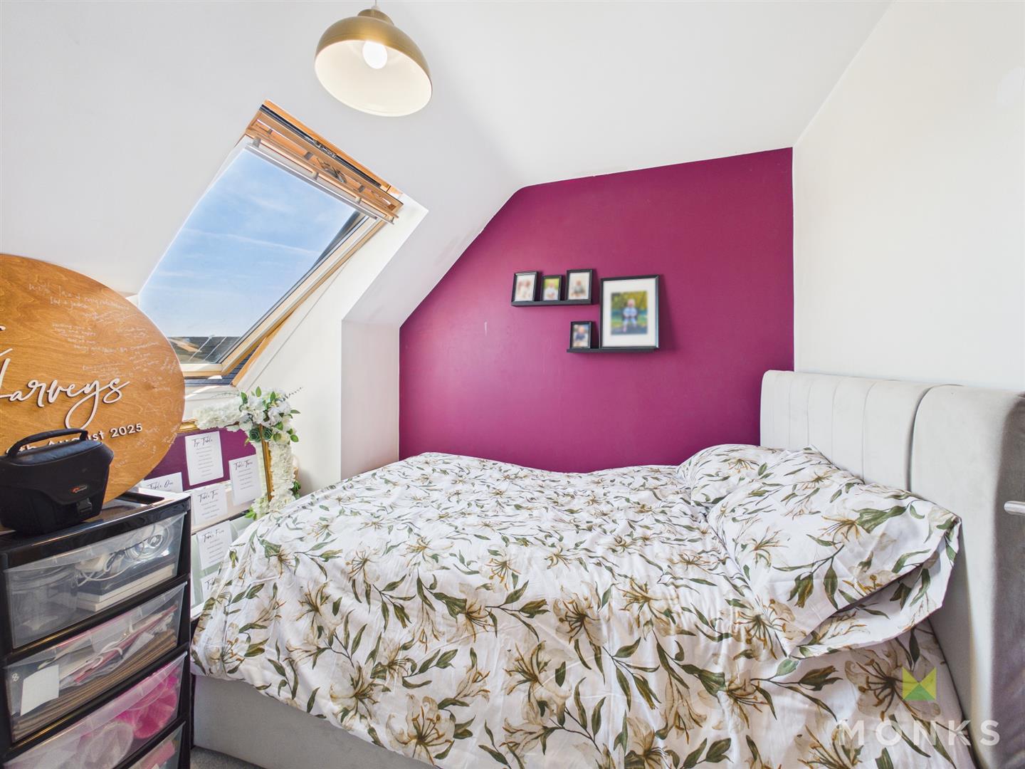 5 Lawford Gardens, Oswestry, SY11 3GX For Sale